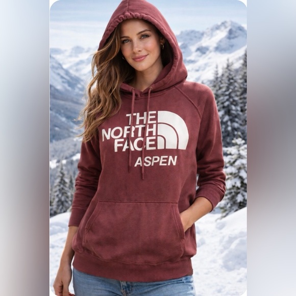 The North Face Tops - The North Face Aspen Hoodie Women’s Wine/Berry Pullover Sz L